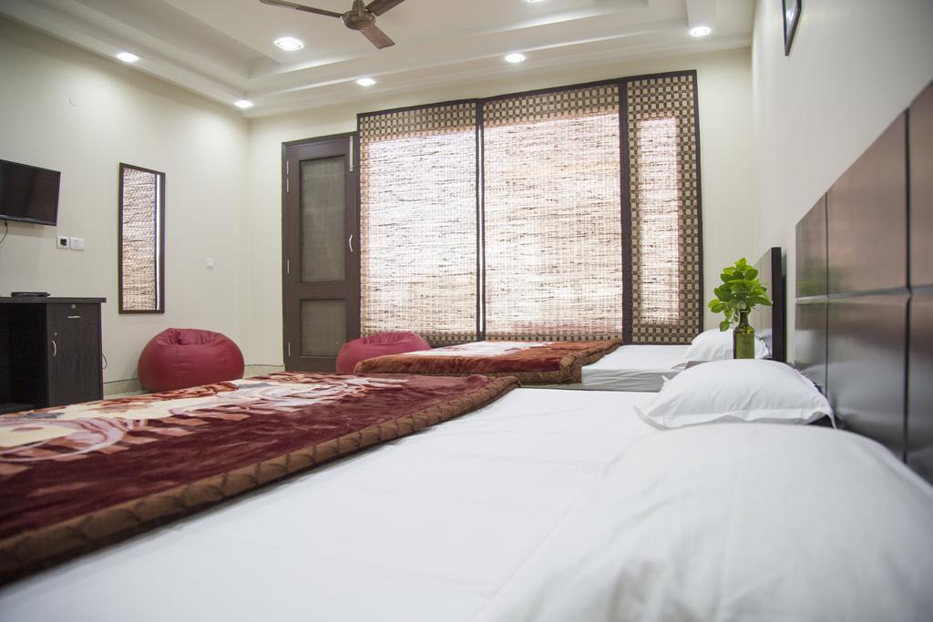 The Mulberry House Panzió Új-Delhi Kültér fotó